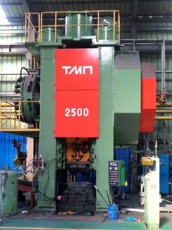 Presse de forgeage à chaud TMP Voronej KB8544