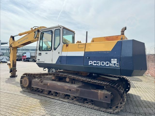 Mini Excavator < 7t Kubota U55-4 KE with 3 excavator buckets
