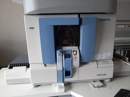 Analyseur hématologique SIEMENS ADVIA 2120i