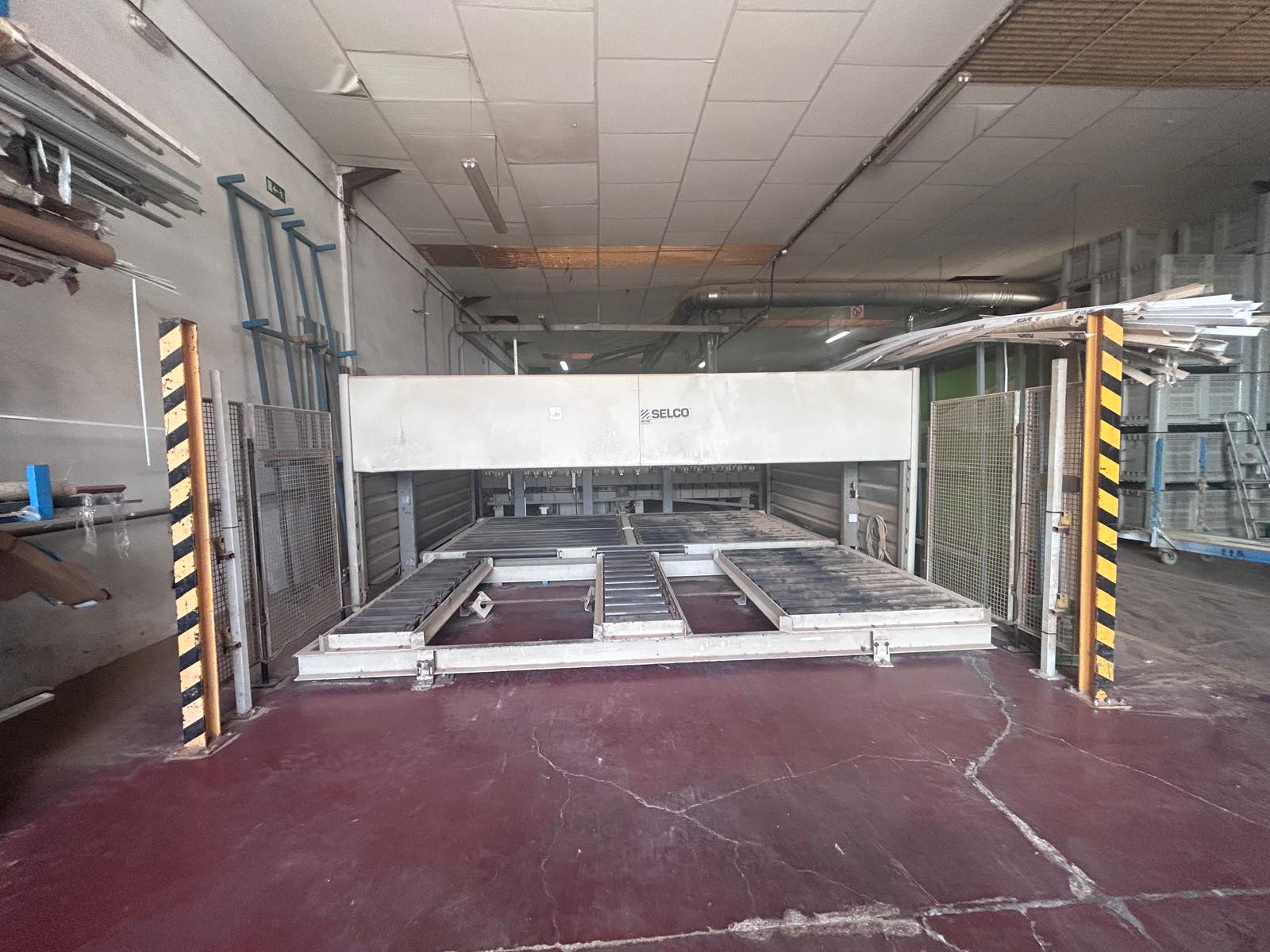 Scie à panneaux Selco WNTR 600 pour le bois