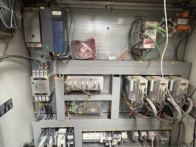 Photo 12