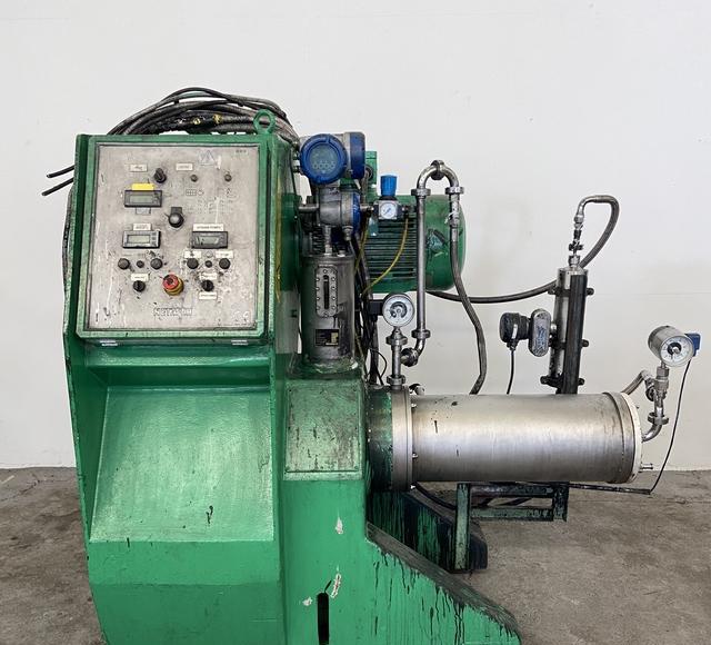 Broyeur Netzsch LME 30