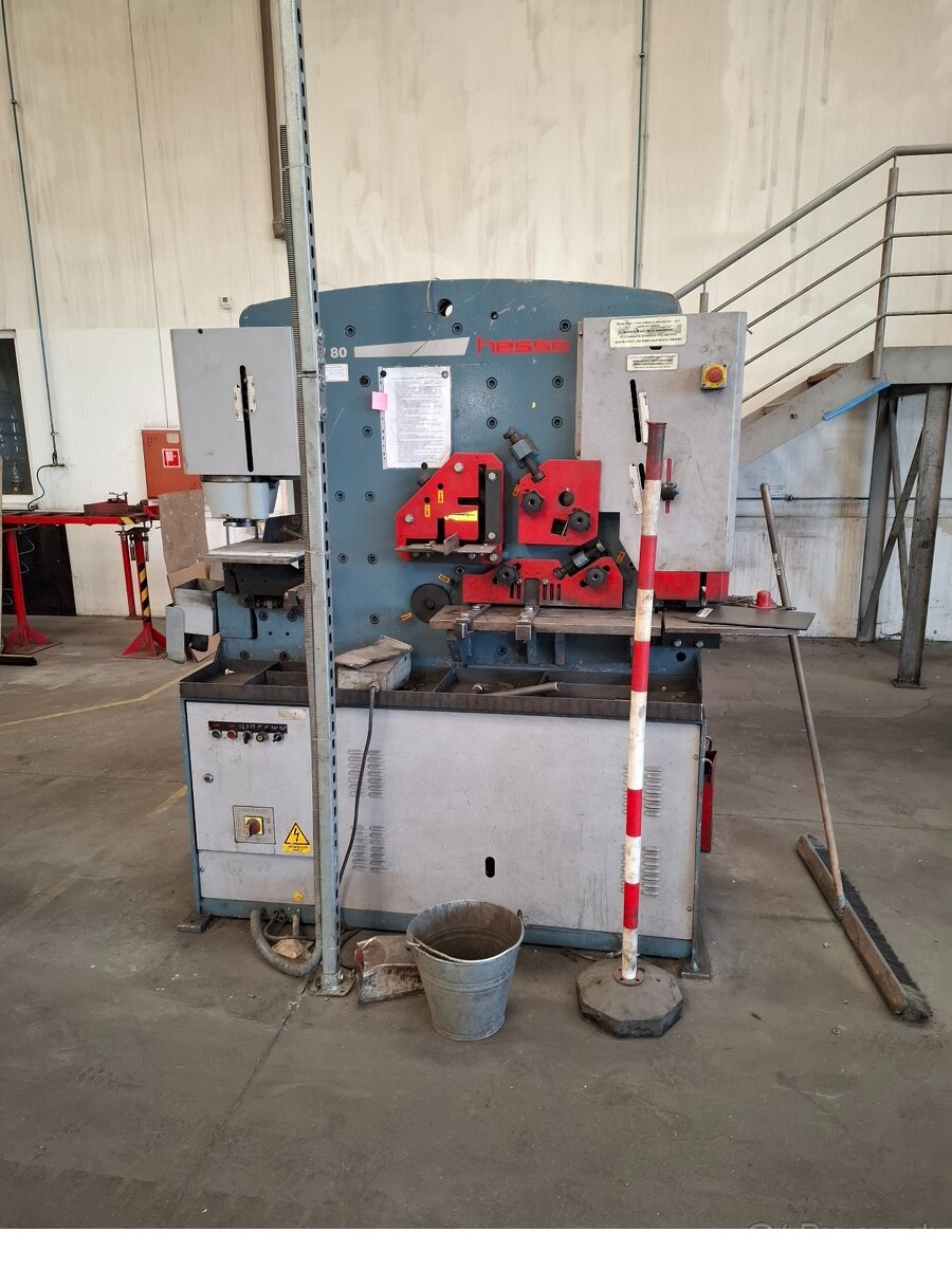 Cisaille guillotine hydraulique Hesse IW80