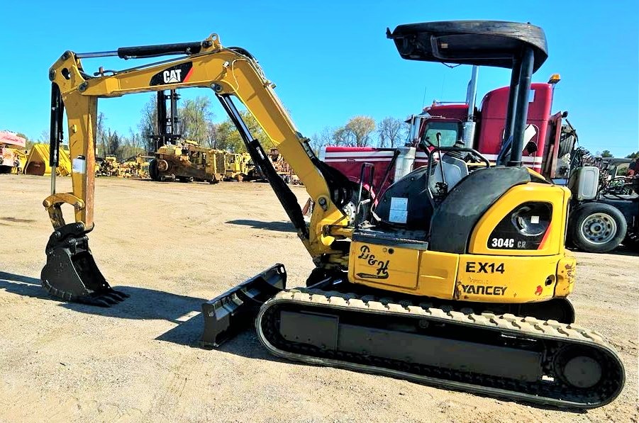 Excavateur CAT 304C CR Faible nombre d'heures