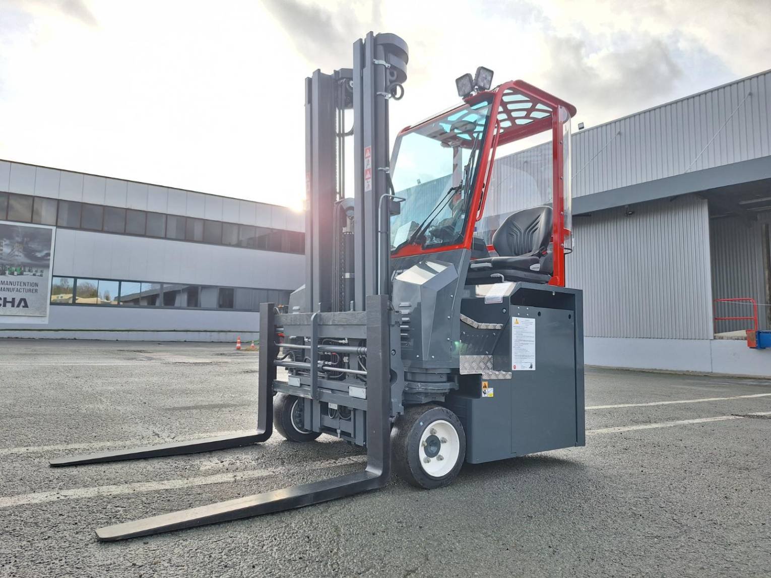 Chariot élévateur électrique AMLIFT AGILIFT 3000E