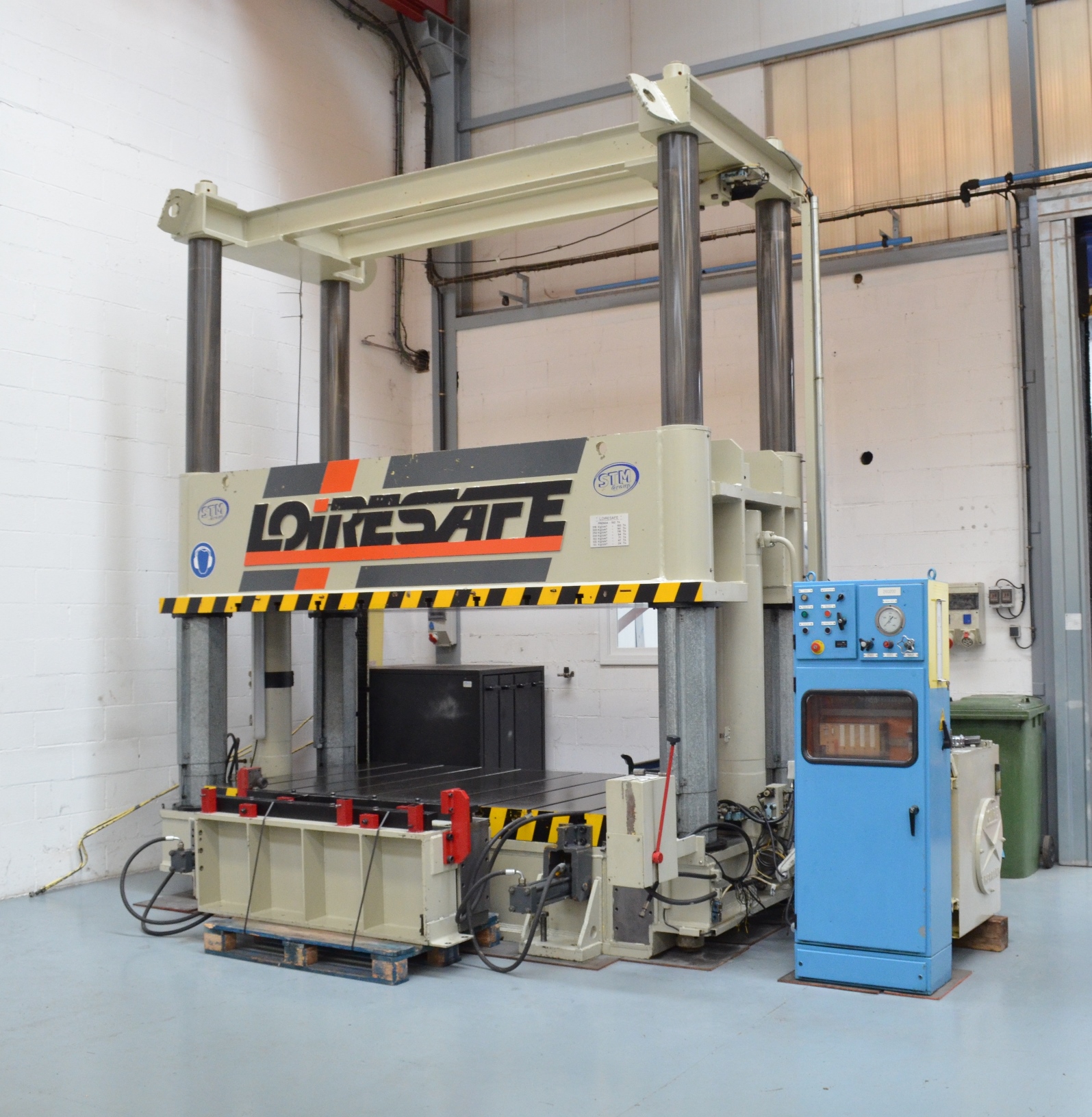 LoireSafe MSSC-150 28-15 28-15 150TN Presse à découper