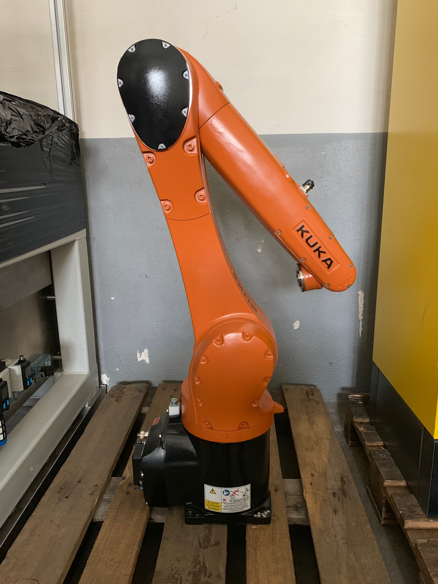 Robot industriel Kuka KR 10 sixx R1100