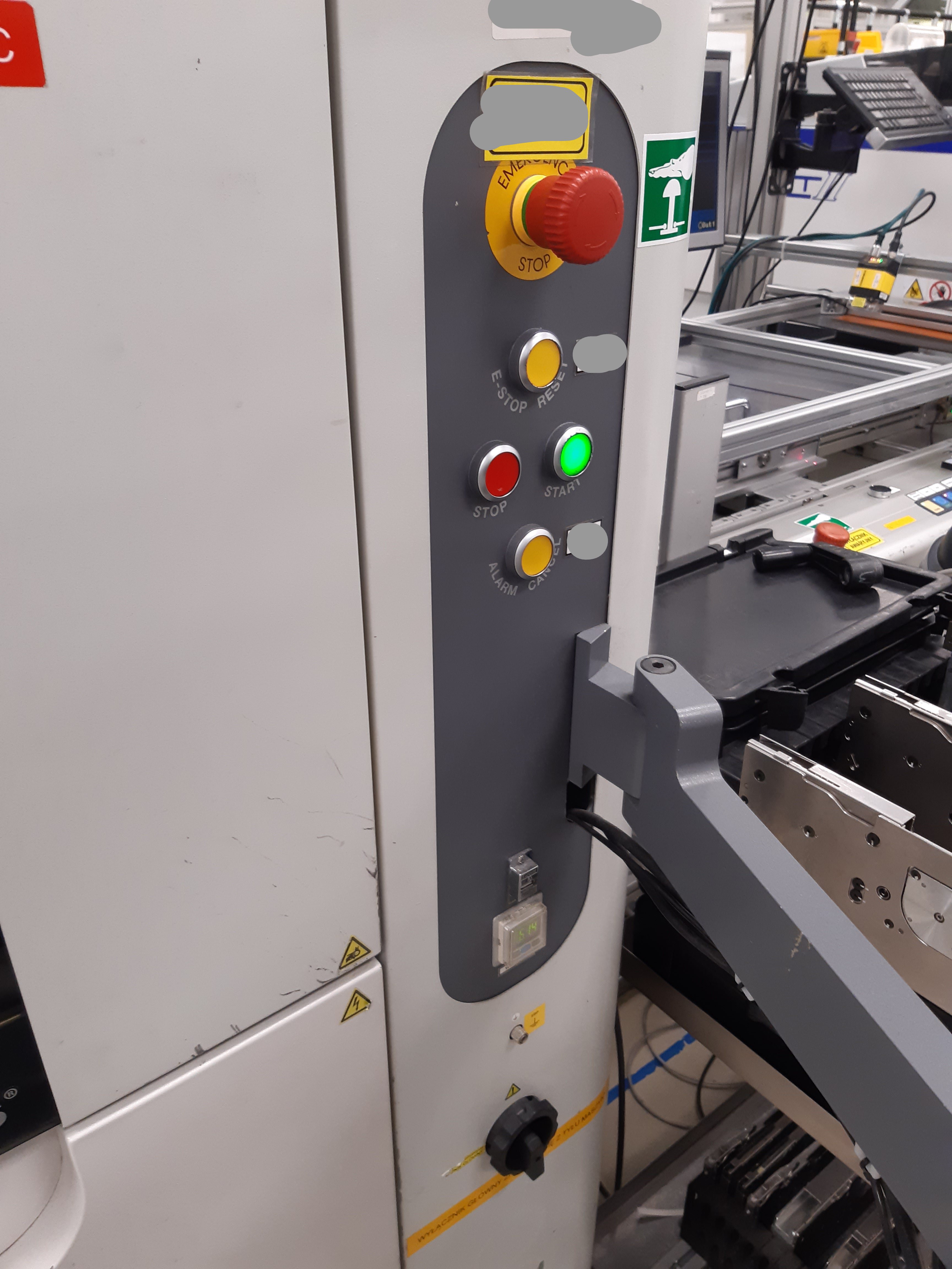 Machine de contrôle pour électronique CYBEROPTICS SE500