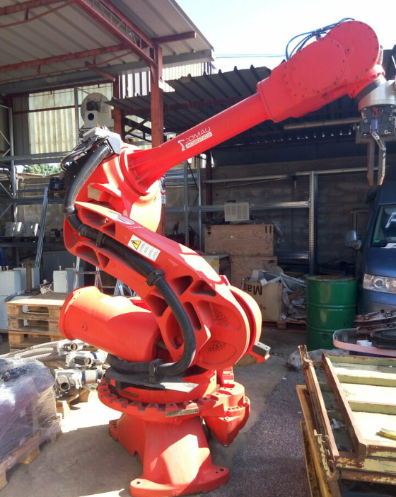 Robot industriel KUKA KR 120 R3900-2 K Faible nombre d'heures