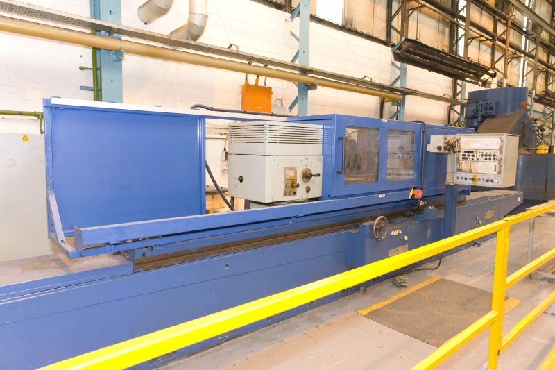 Rectifieuse cylindrique TOS BUC63A