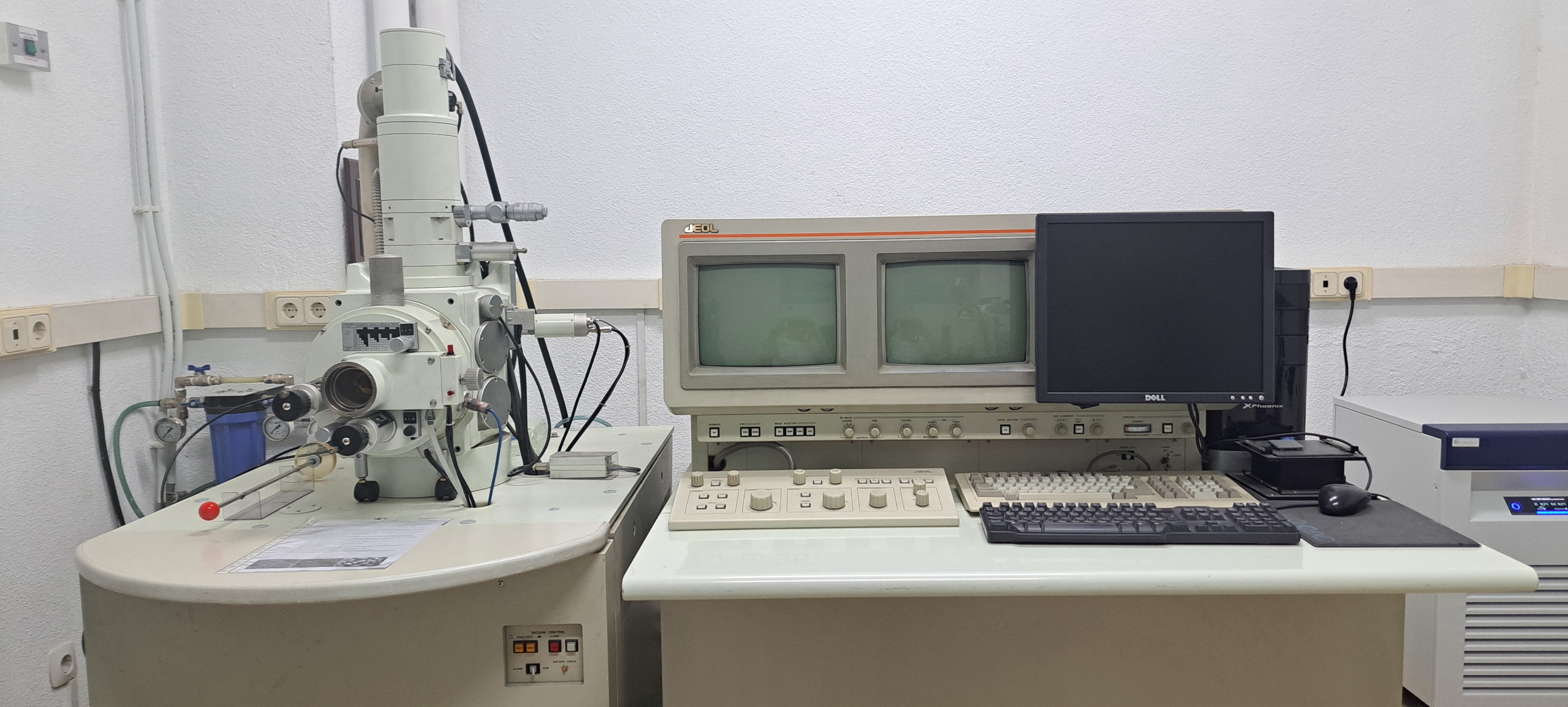 Microscope électronique à balayage (MEB) JEOL 6030