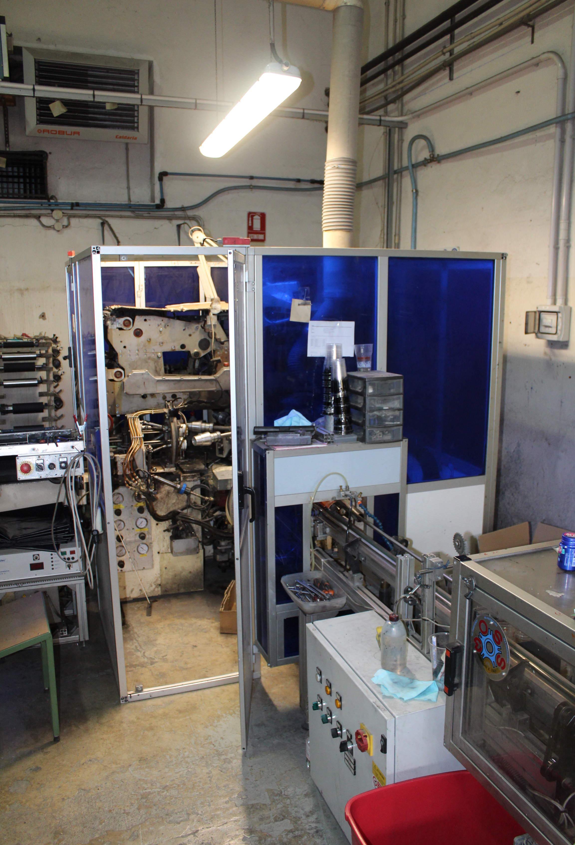 Thermoformeuse pour plaques M.O.S.S MO 2013