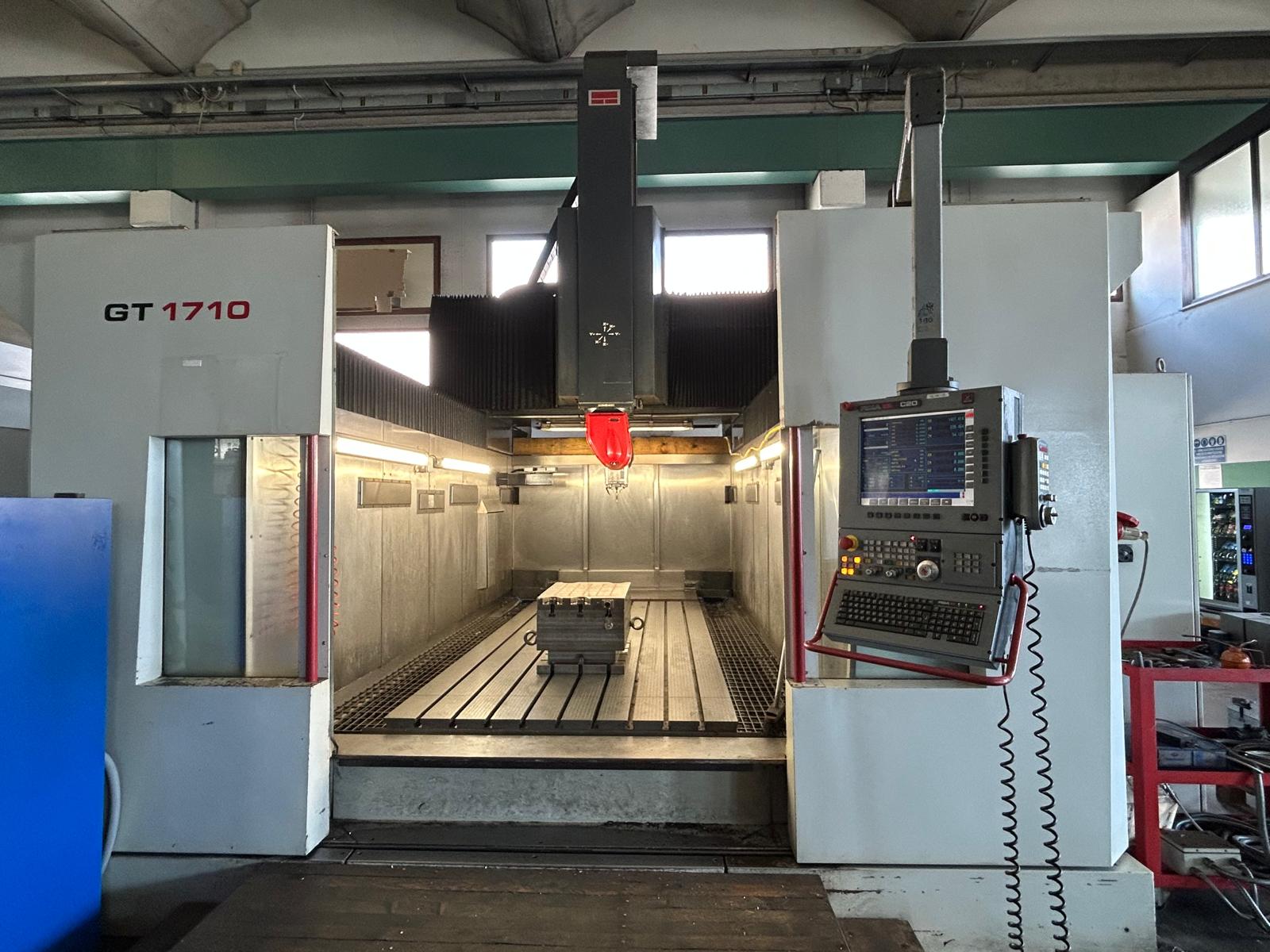 Centre d'usinage CNC 5 axes pour bois Fidia Fidia C20