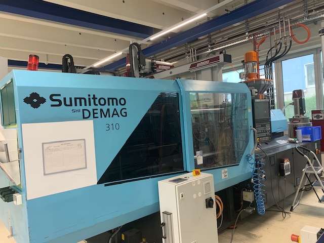 Presse à injecter DEMAG 160T SYSTEC 520 310 NC5