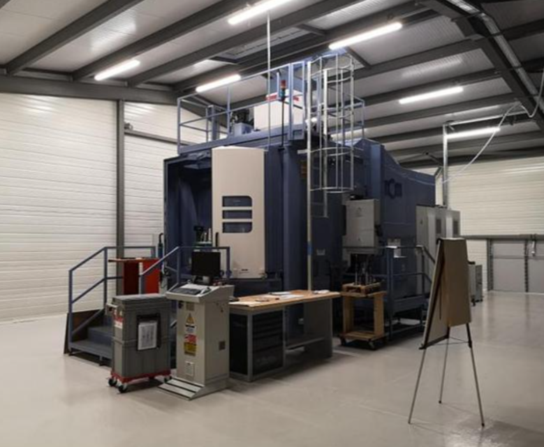 Centre d'usinage 5 axes MCM i.Tank 1300 d'occasion