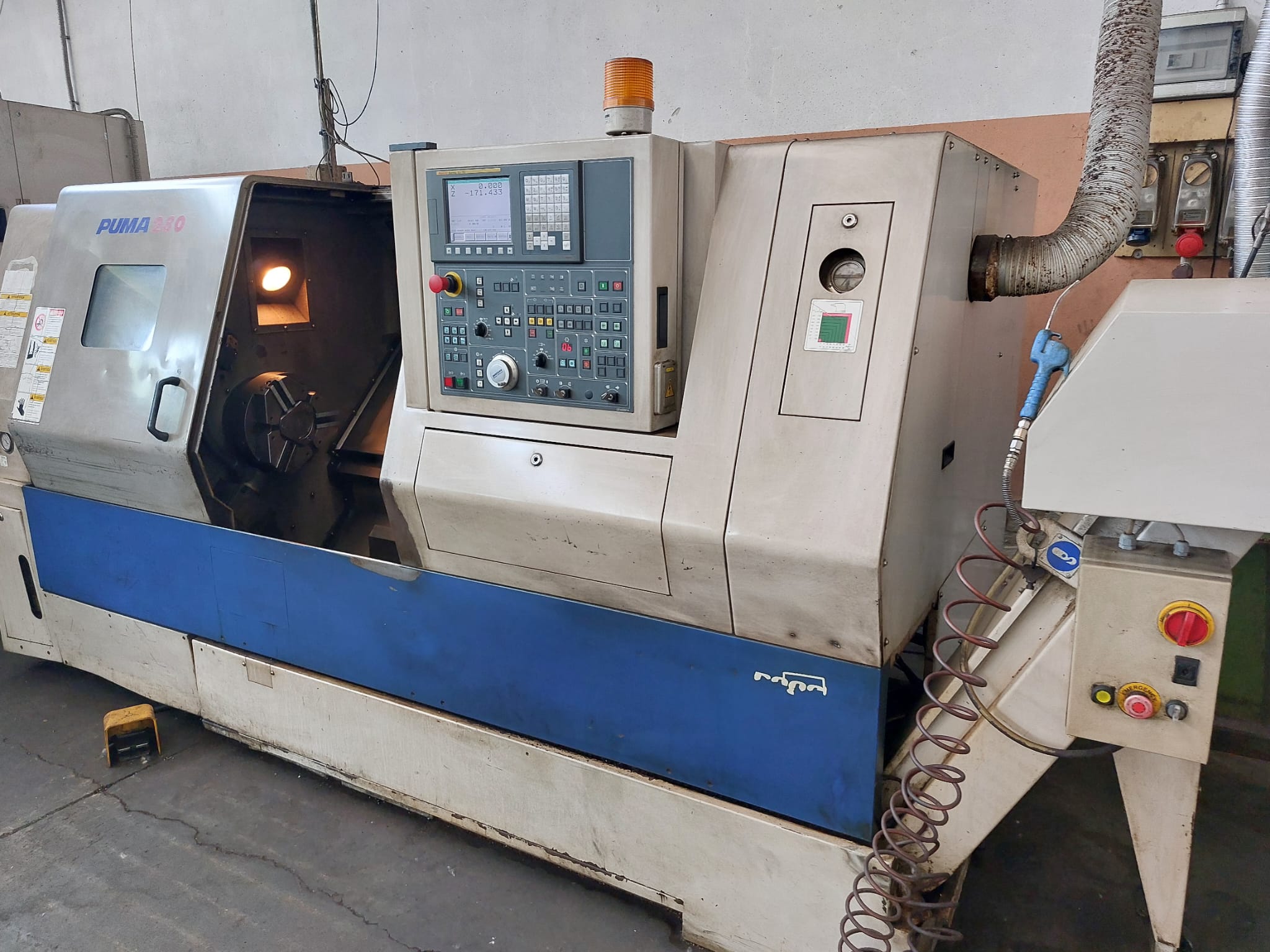 Tour cnc avec outils fixes Daewoo PUMA 280 d'occasion