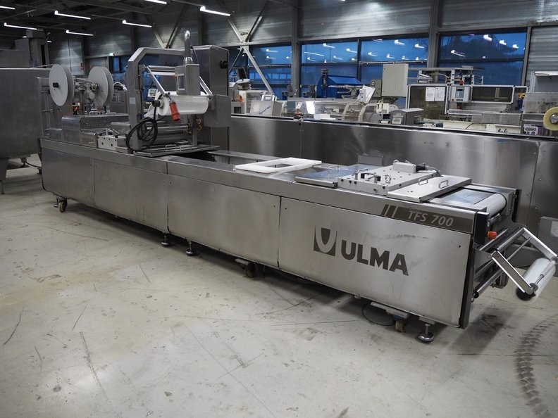 Ligne de formage remplissage operculage ULMA TFS 700
