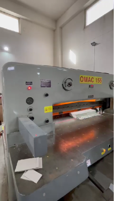 Massicot Omac 155