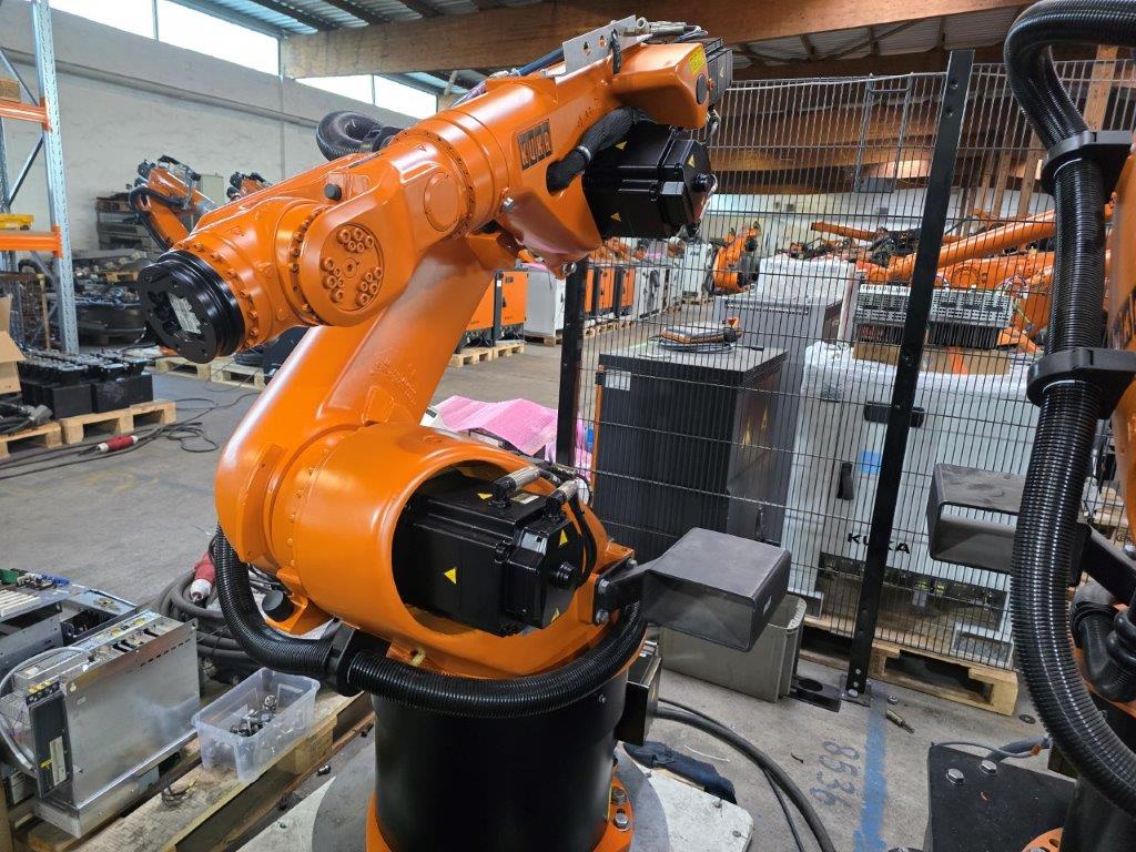 Robot industriel Kuka KR16 C Ceiling