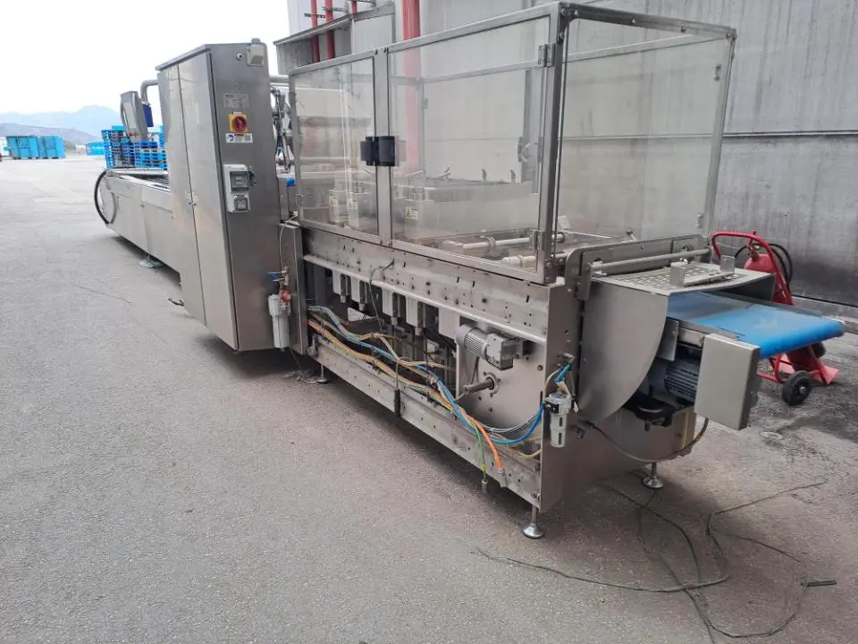 Ligne de formage remplissage operculage VARIOVAC PRIMUS PW0230