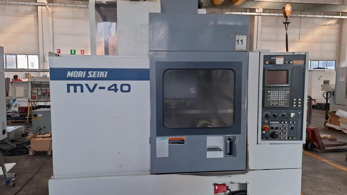 Centre d'usinage vertical Mori Seiki MV 40 d'occasion