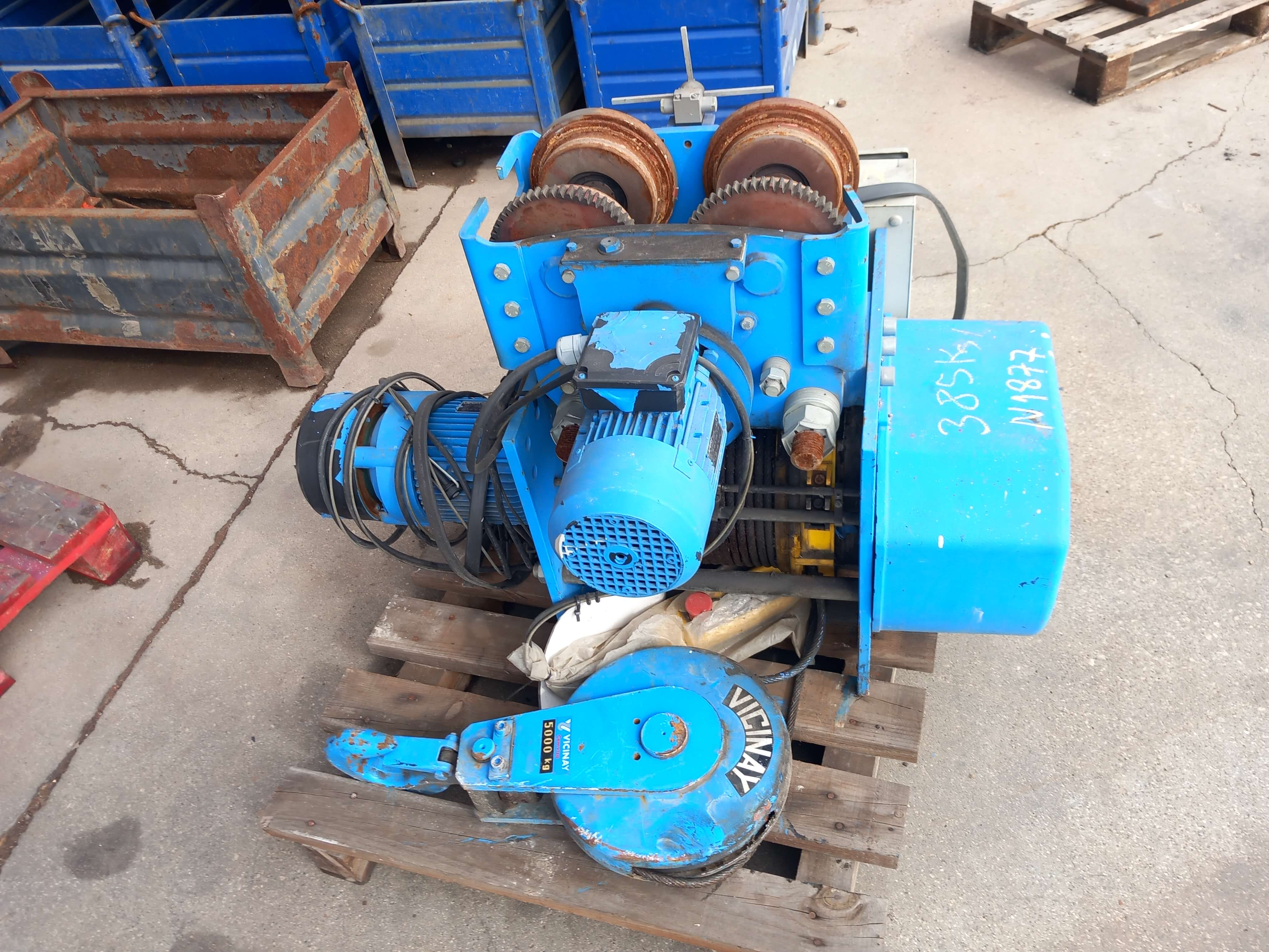 Machine de manutention VICINAY 5-ton steel cable winch