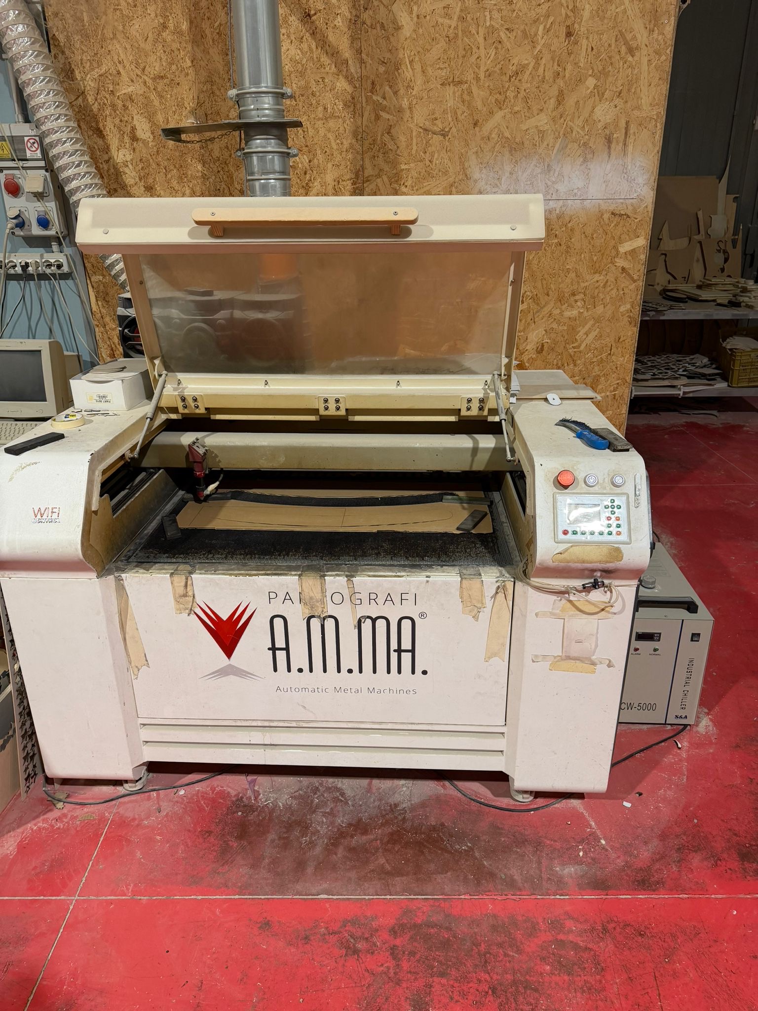 Machine de découpe laser Amma Laser CO2 120W