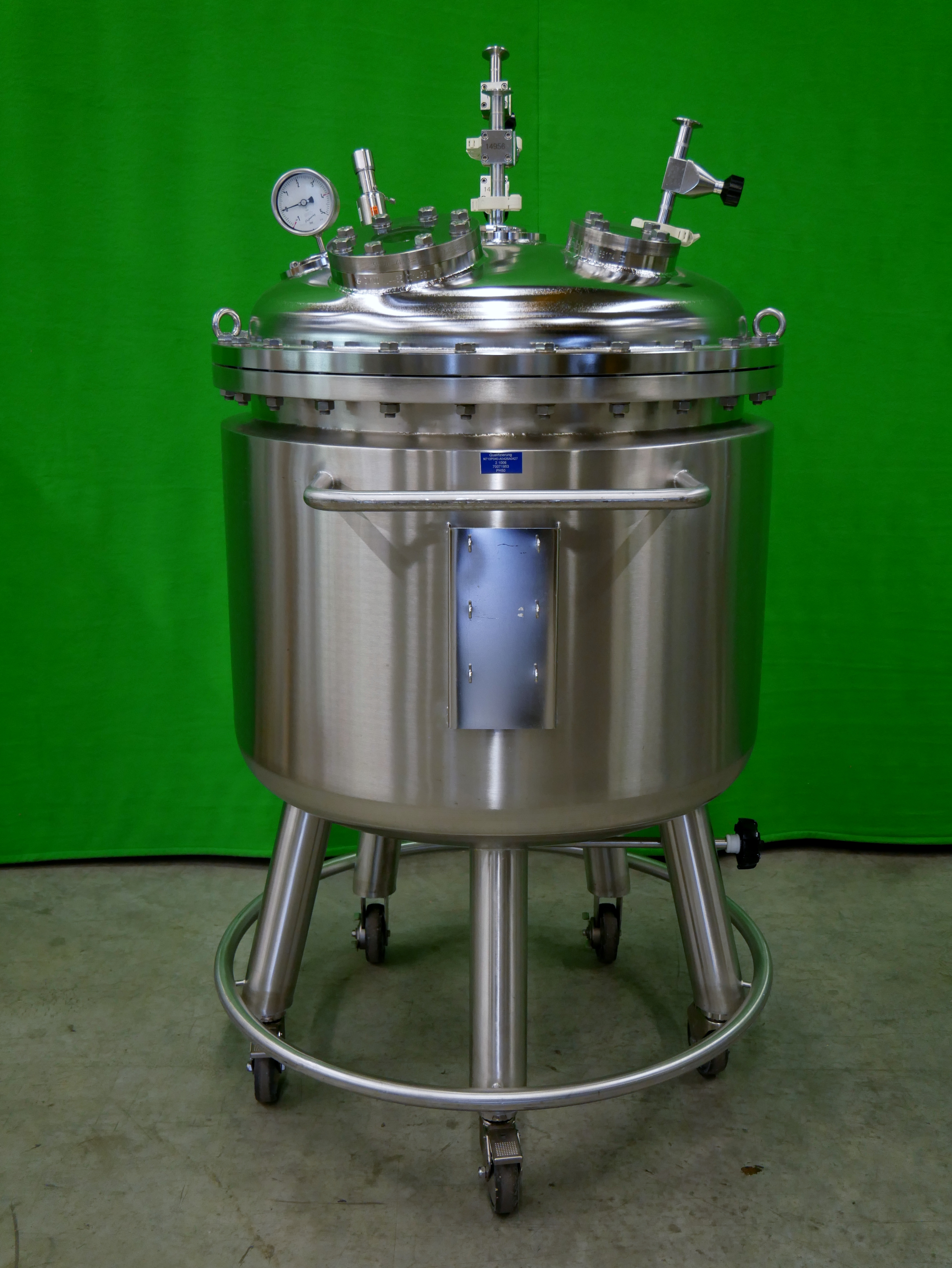 cuve mobile en acier inoxydable Binder 335 L d'occasion