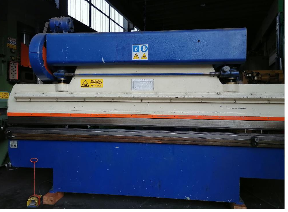 Presse plieuse CBC T40/40