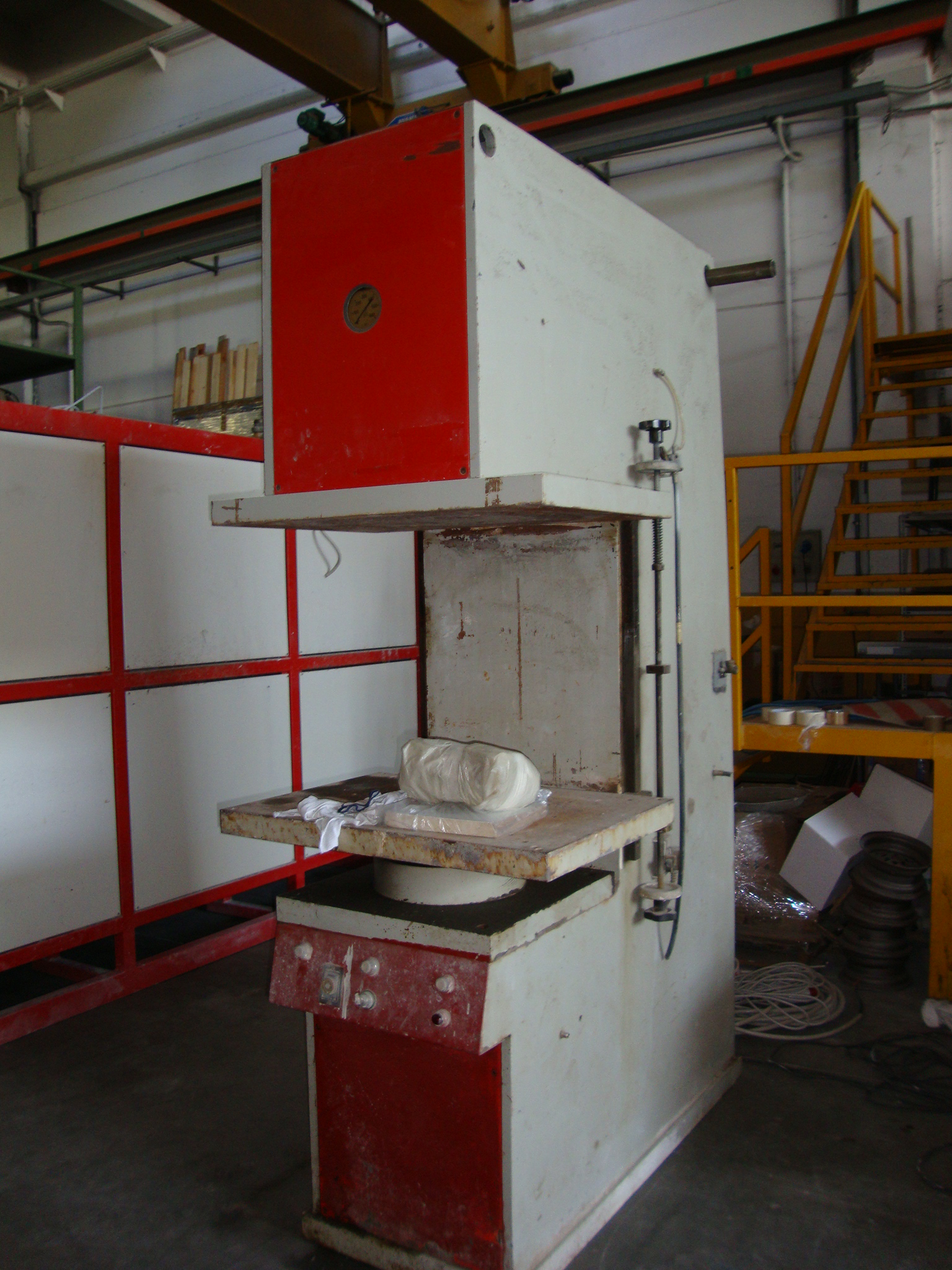CM officine meccaniche 75 Ton - produzione vasi in terracotta