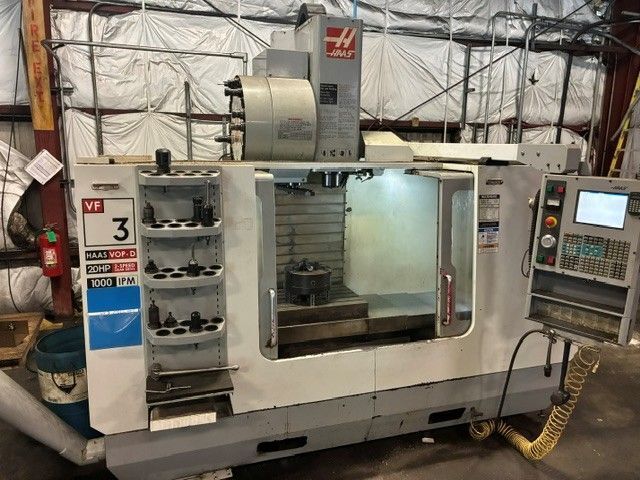 Centre d'usinage vertical 2005 HAAS VF-3