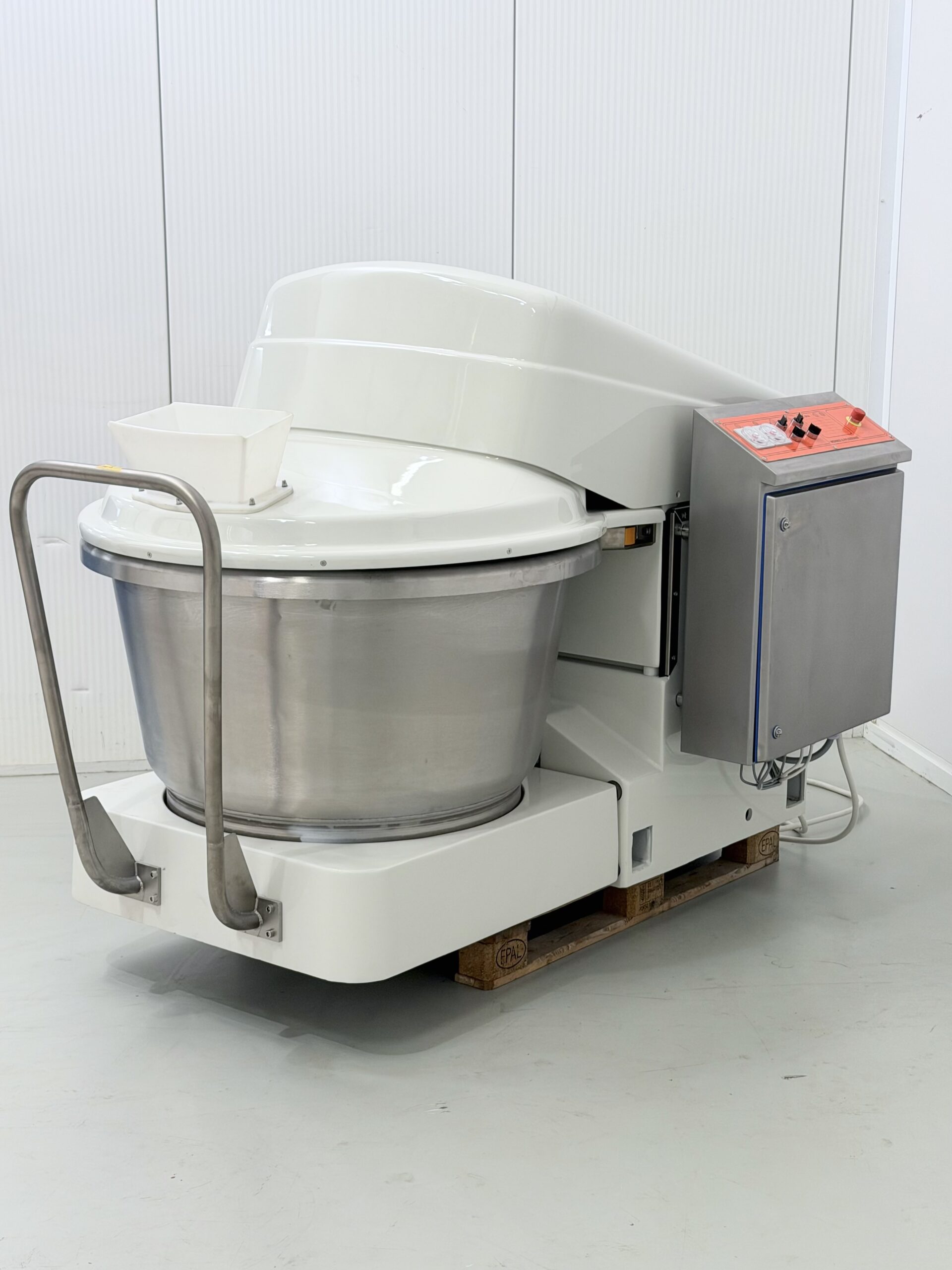 Pétrin à spirale WP UC120 avec 2 cuves, capacité de 200 kg de pâte