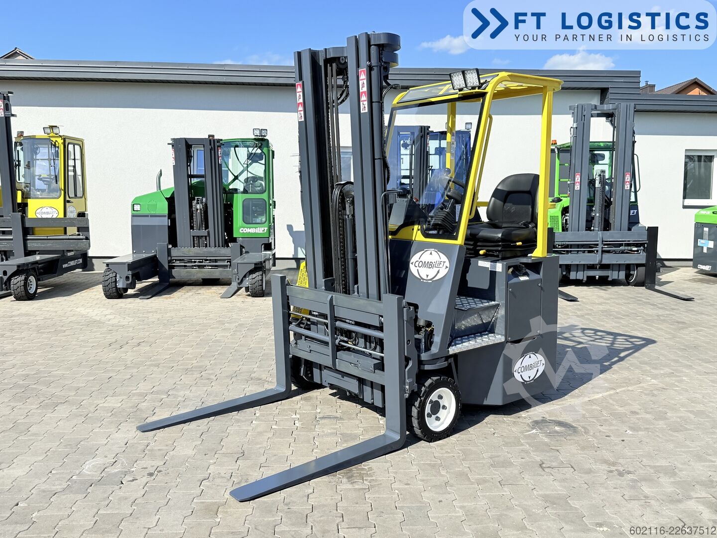 4-way forklift Combilift CB3000 DIESEL TRIPLEX 5500 FREE-LIFT