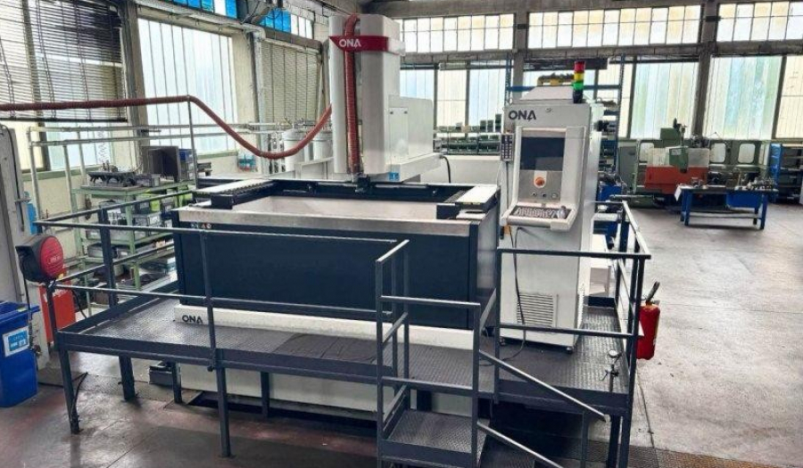 Machine d'électro-érosion par enfonçage ONA QX7 A0M d'occasion