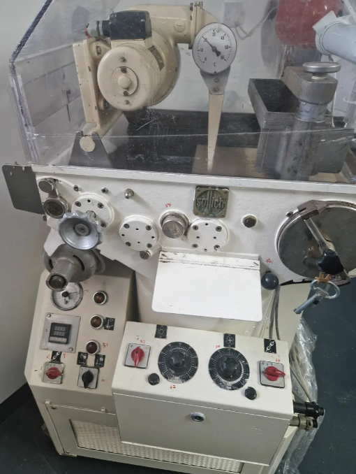 Machine de production de chocolat Sollich Chocolate Enrober