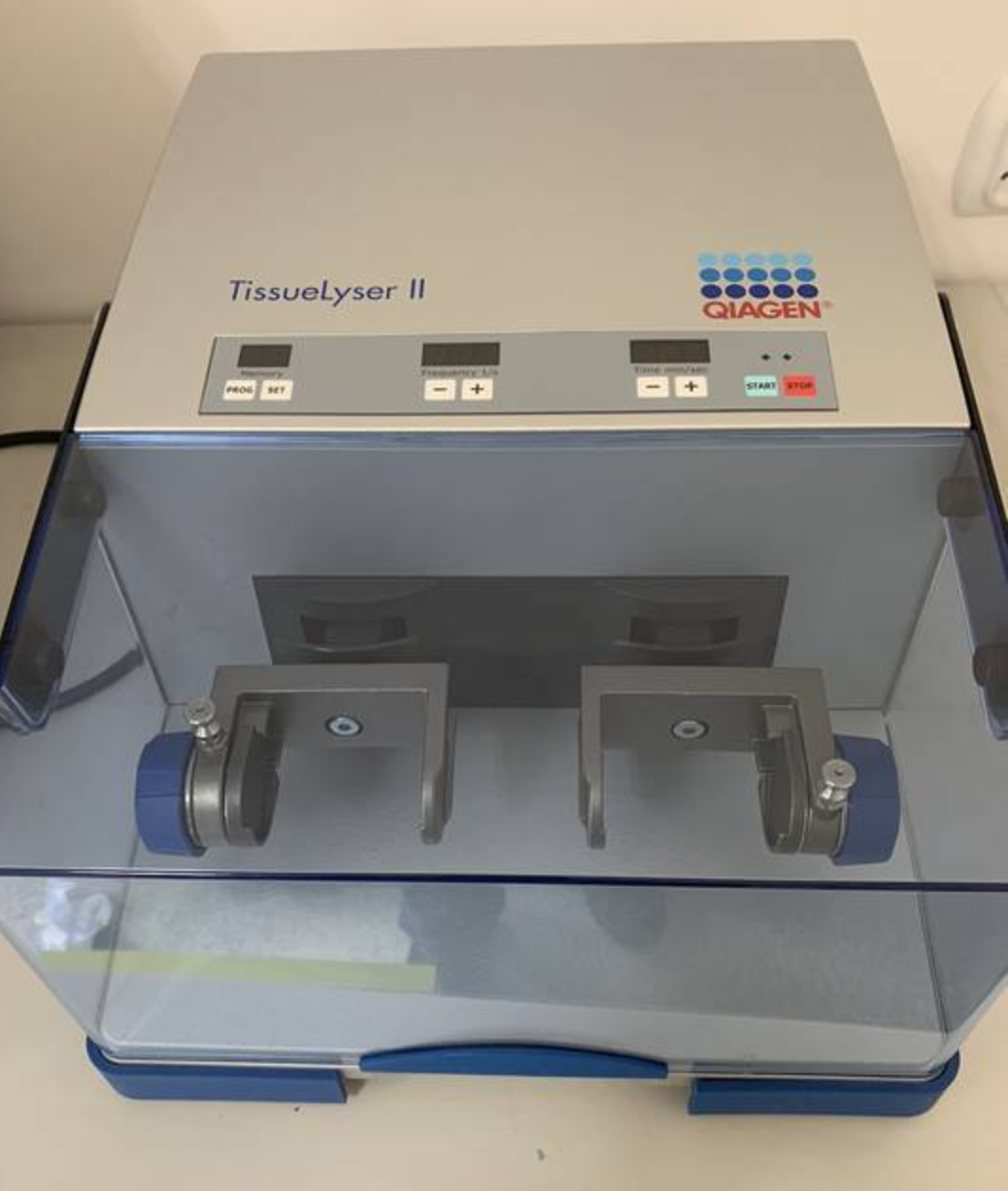 Mélangeur liquide Qiagen TISSUEL YSER II