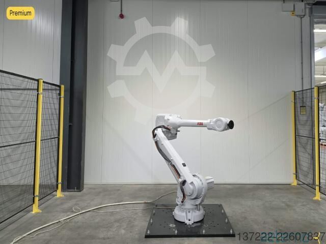 Industrial robot KUKA KR6 R700 fivve