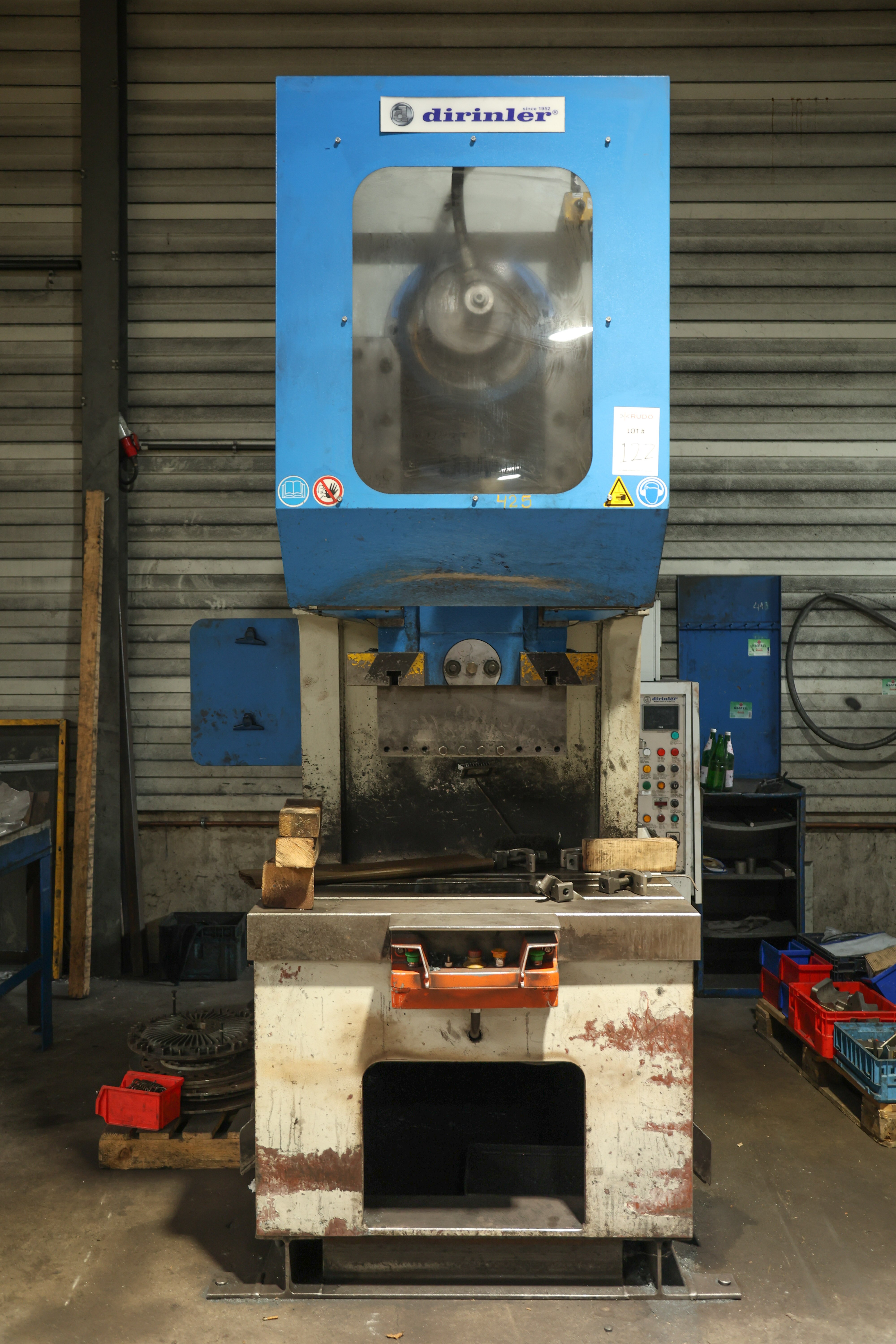 Presse d’ébavurage Dirinler CDCS 1600 P81