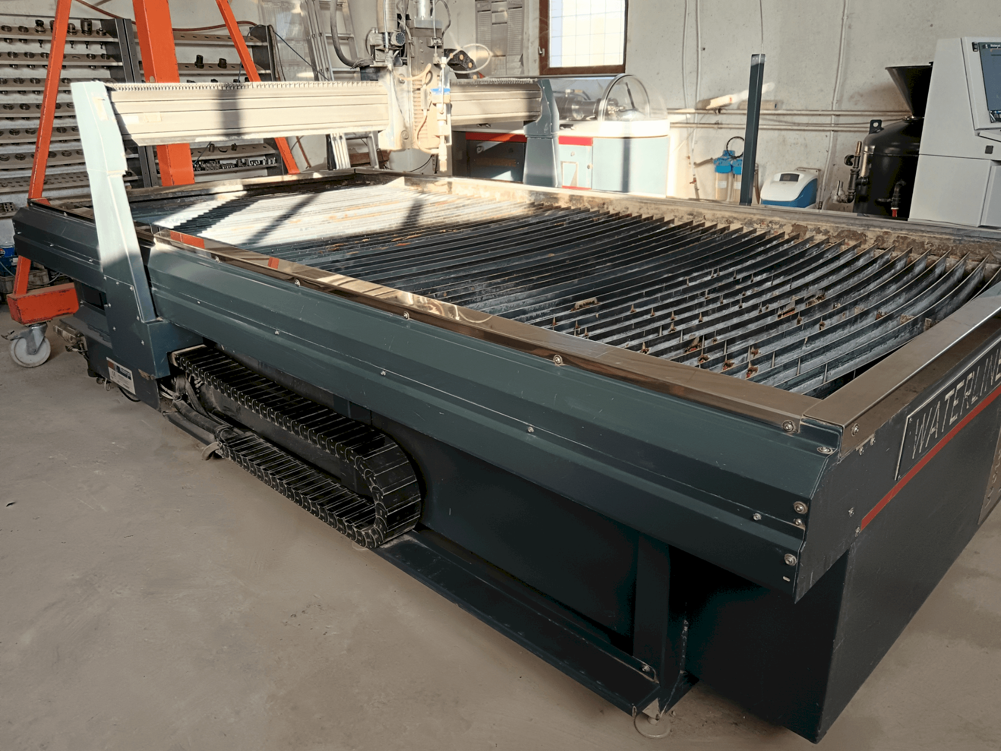 Machine de découpe jet d'eau Waterjet Italy WL510
