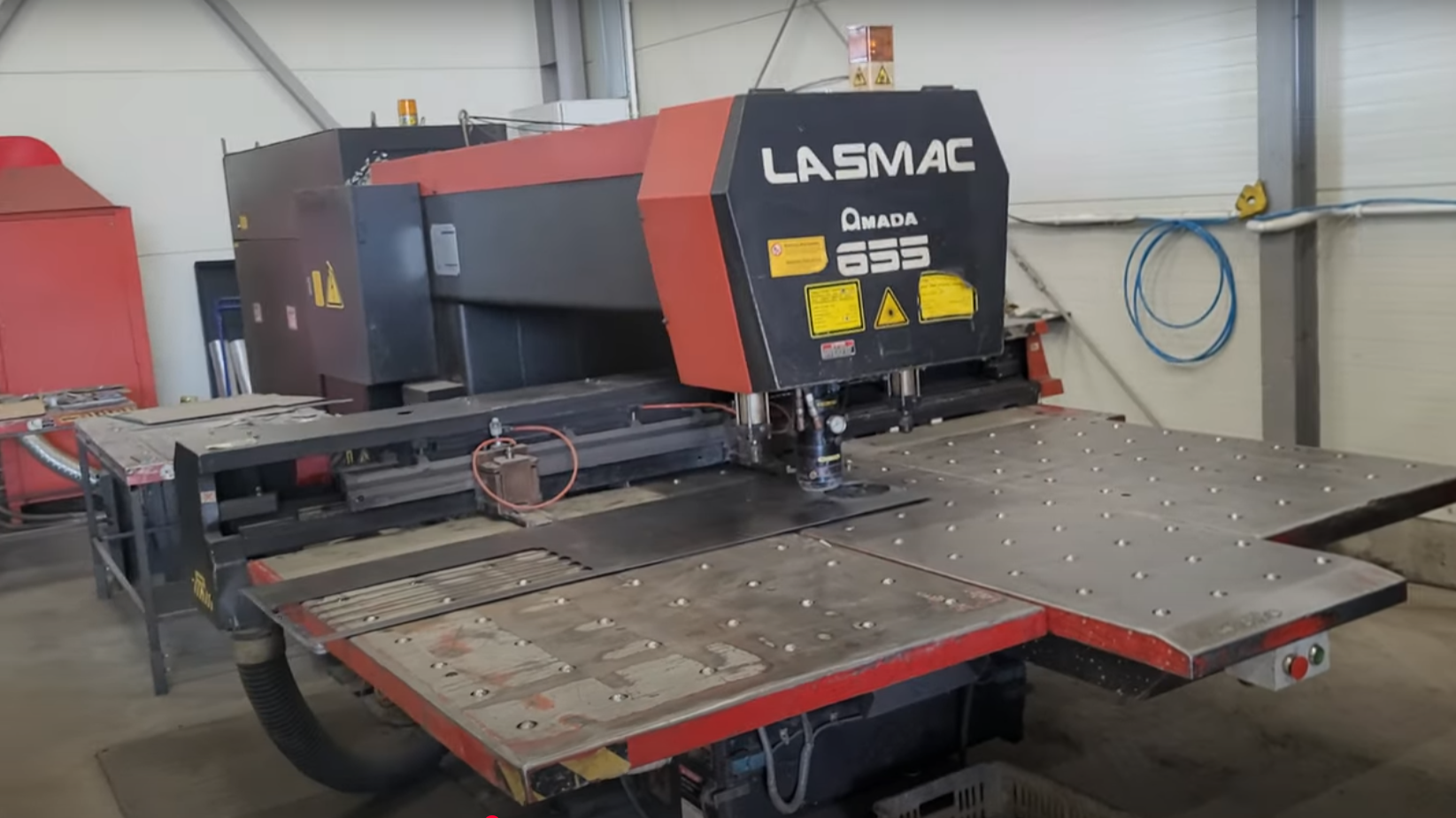 Machine de découpe laser Amada LCE 655