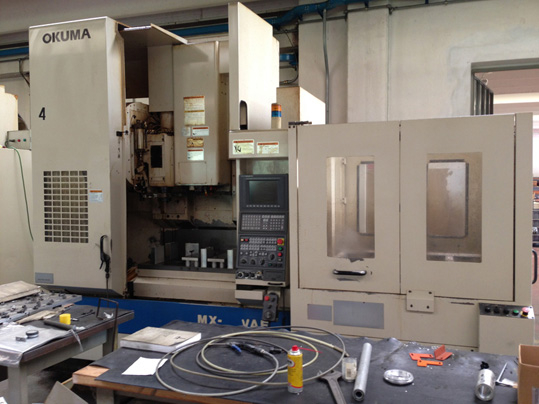 Centre d'usinage avec changeur de palettes OKUMA MX 45 VAE d'occasion