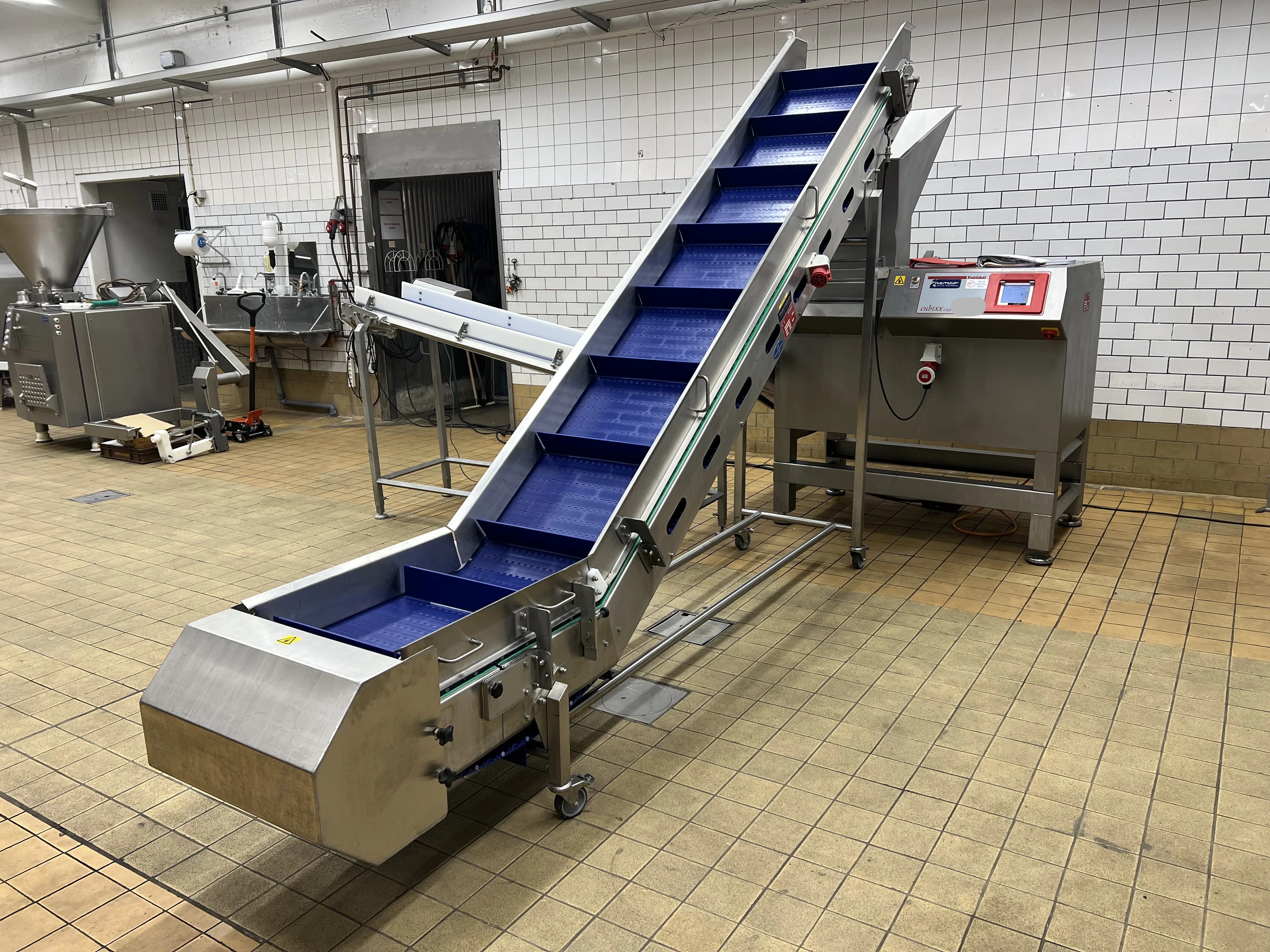 Machine de découpe de viande HOLAC CUBIXX LP-120 + GFA-5-4000
