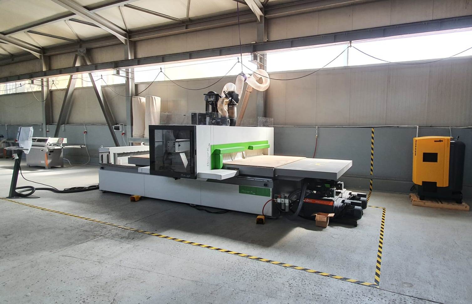 Centre d’usinage CNC bois BIESSE ROVER K FT 1836 Hot deal Faible nombre d'heures