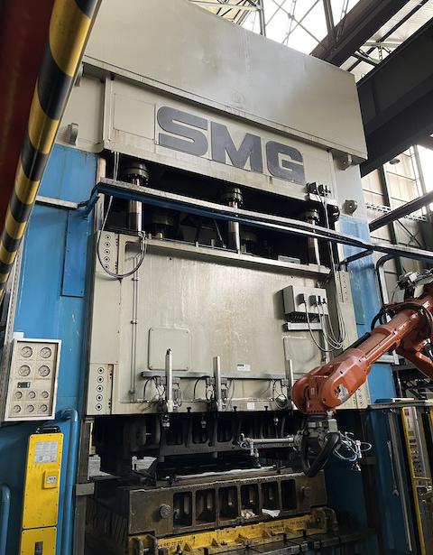 Presse hydraulique SMG HZPU 1400/900 - 3600/2500