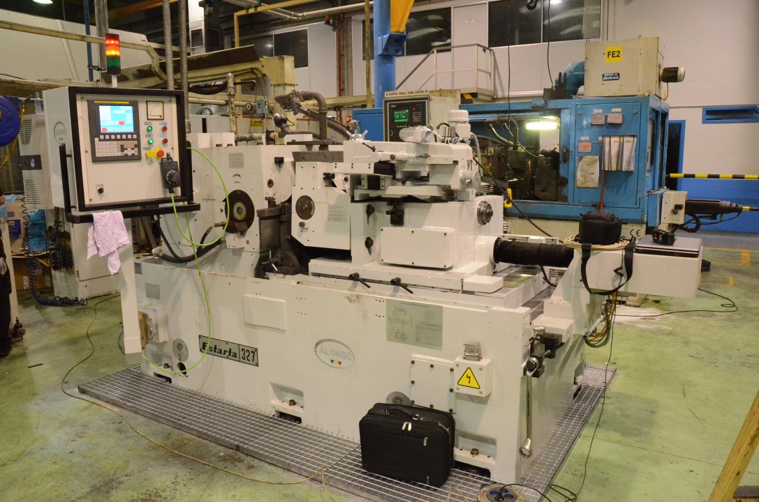 Rectifieuse sans centres Estarta 327 CNC