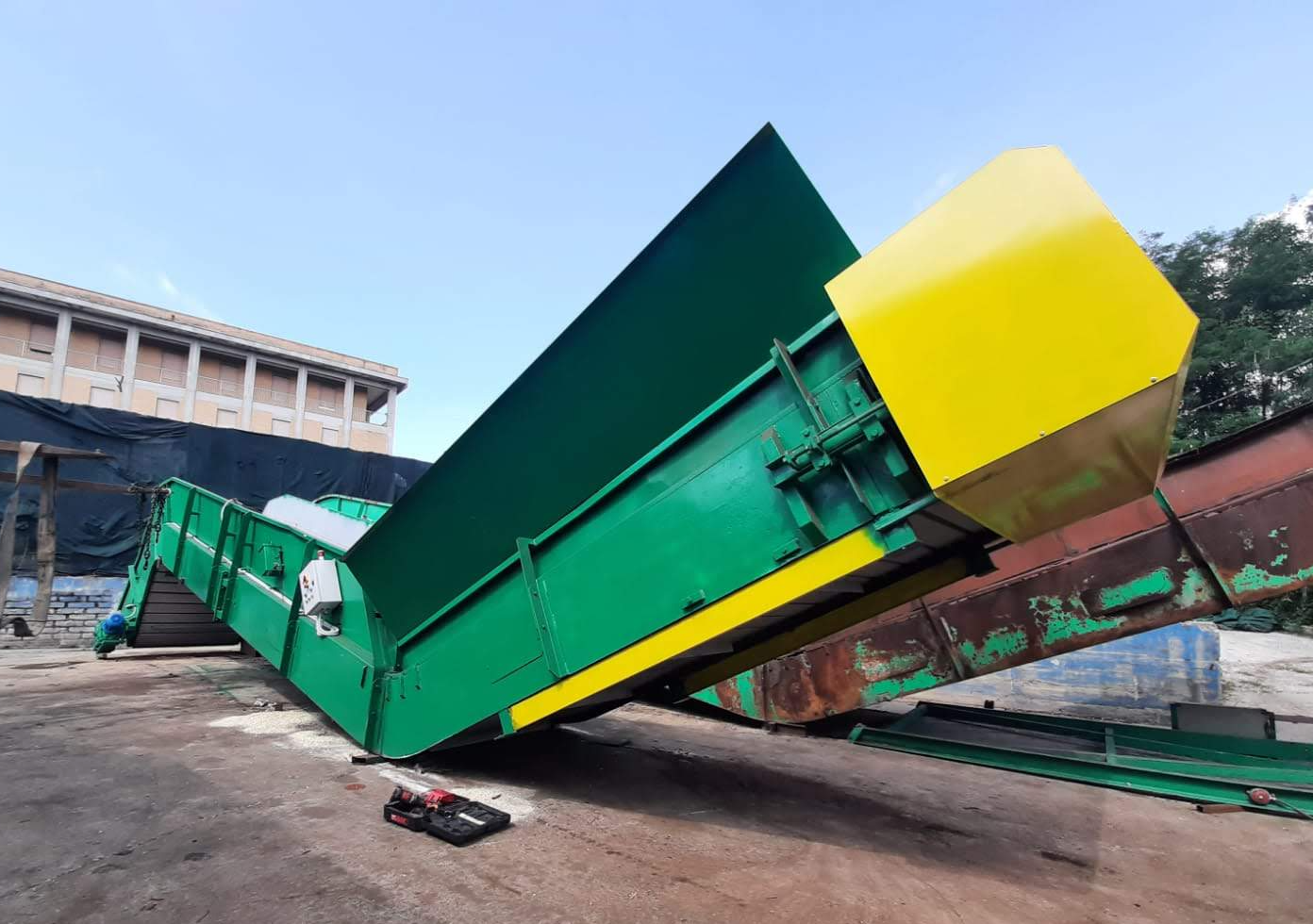 2008 MACPRESSE M. 15, 17, 18