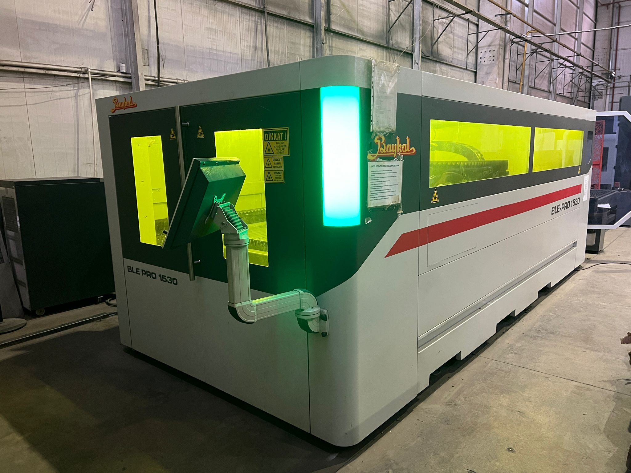 Machine de découpe laser Baykal Ble-Pro 1530