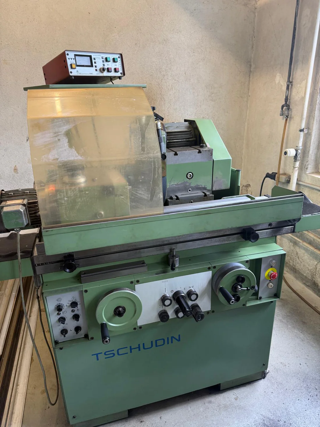 Rectifieuse cylindrique sans centre TSCHUDIN HTG 310