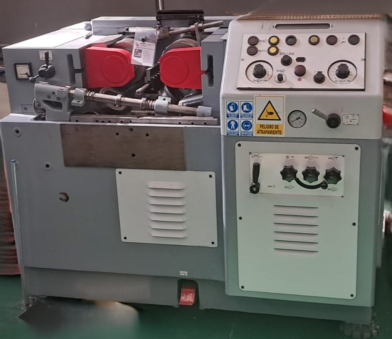 Machine à fileter hydraulique VEB UPW 25.1