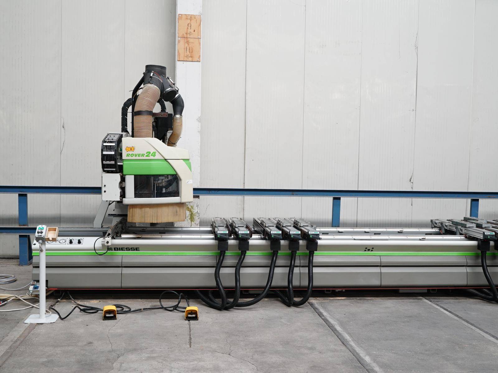 Centre d'usinage à bois cnc Biesse Rover 24 XL